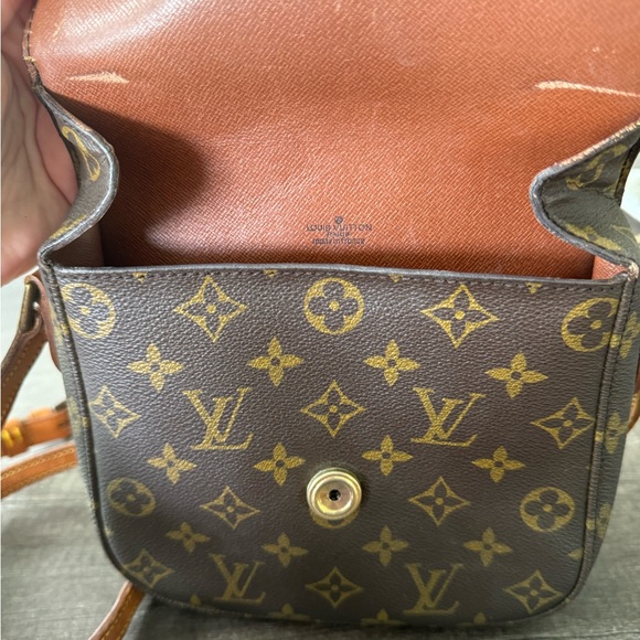 LV St Cloud โจ - Picture 7 of 11